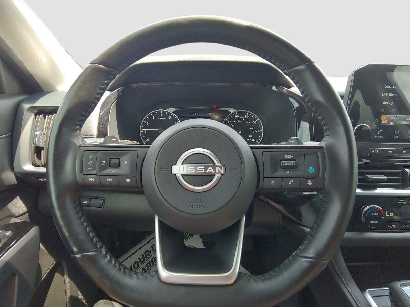 2023 Nissan Pathfinder SL