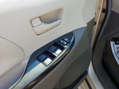 2011 Toyota SIENNA Base