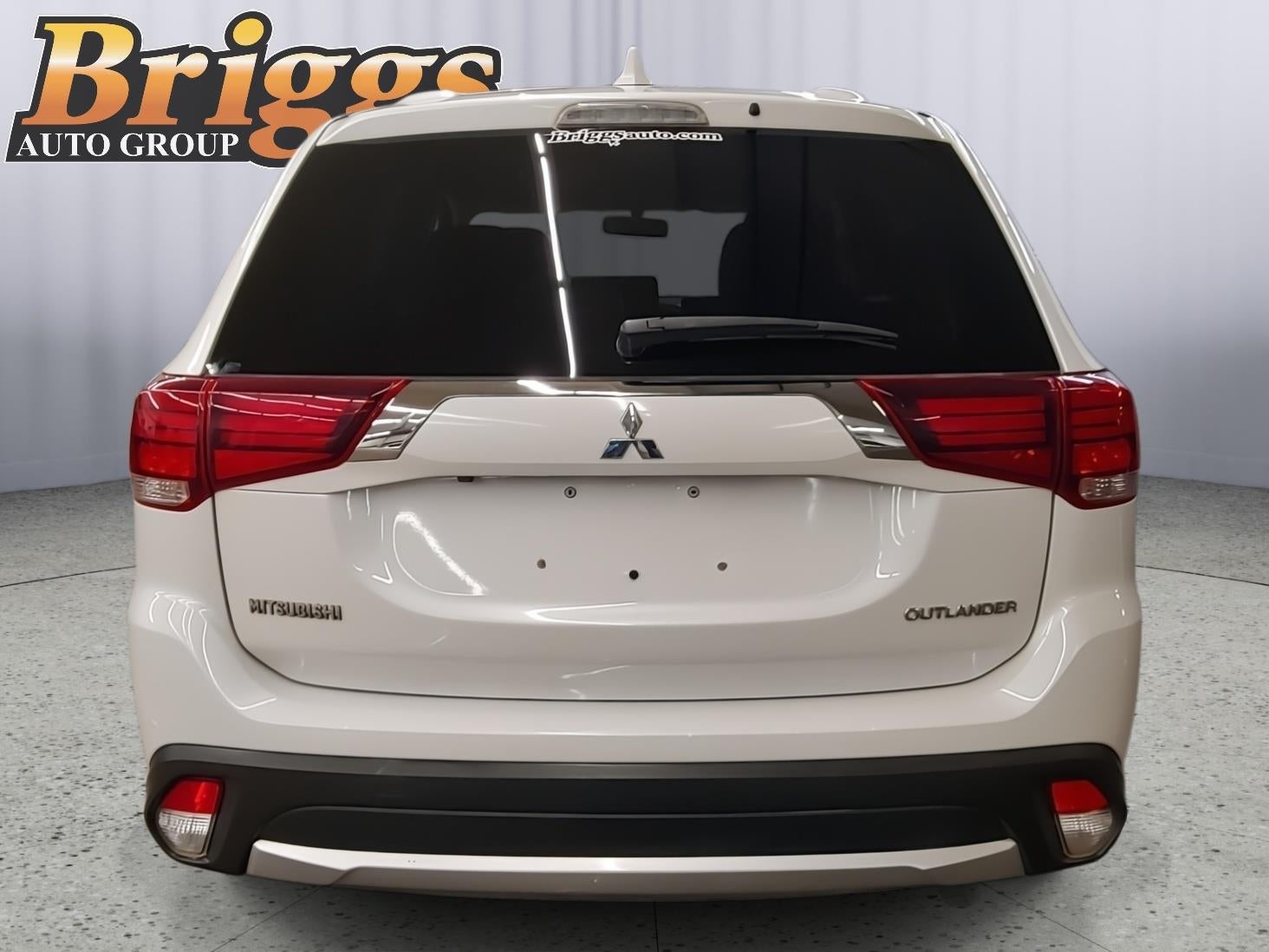 2017 Mitsubishi Outlander ES