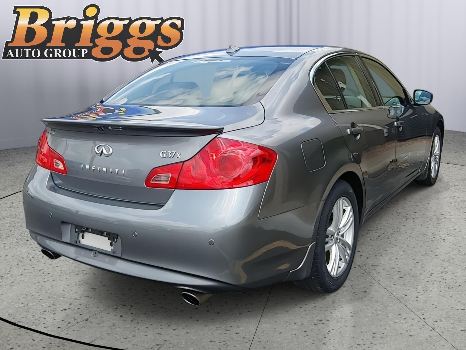 2013 INFINITI G37 Sedan x