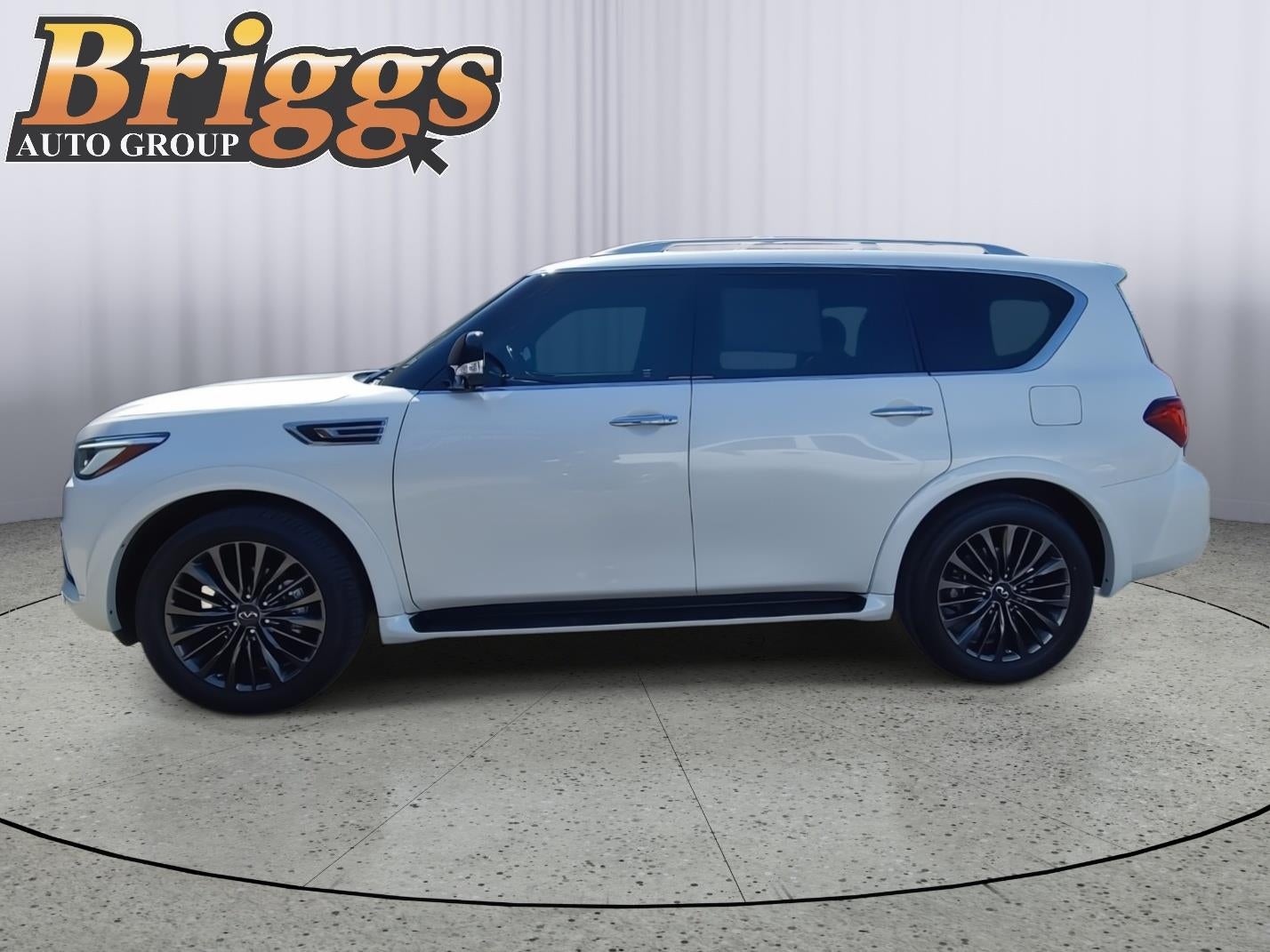 2024 INFINITI QX80 SENSORY