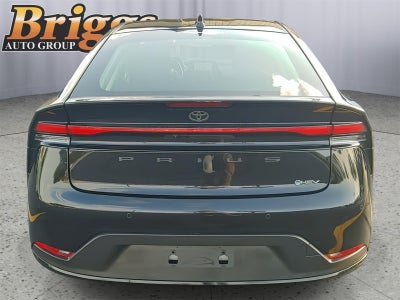 2025 Toyota Prius XLE