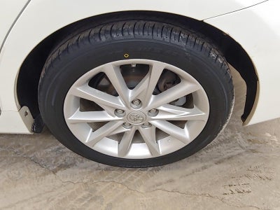 2012 Toyota Prius v Two