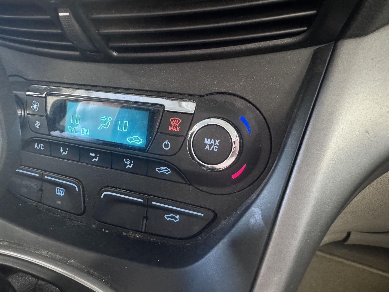 2014 Ford C-Max Hybrid SE