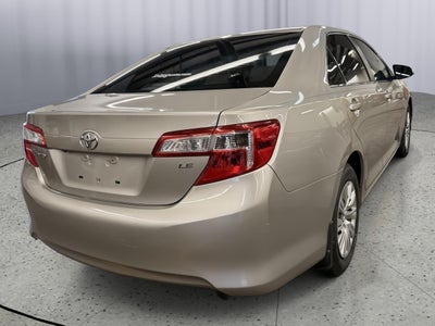 2014 Toyota CAMRY SE