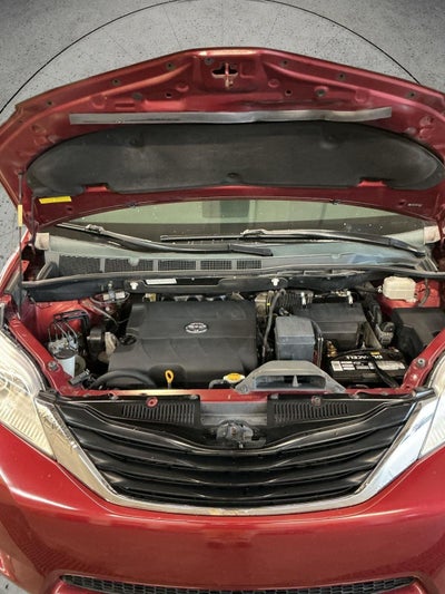 2011 Toyota Sienna LE 7-Passenger