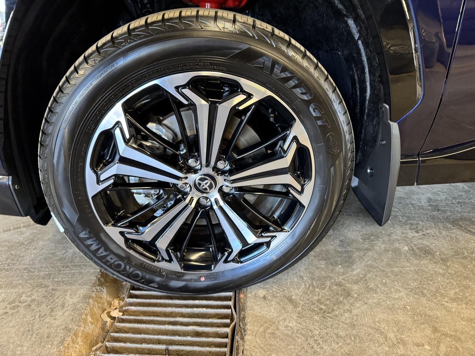 2025 Toyota RAV4 Plug-In Hybrid XSE