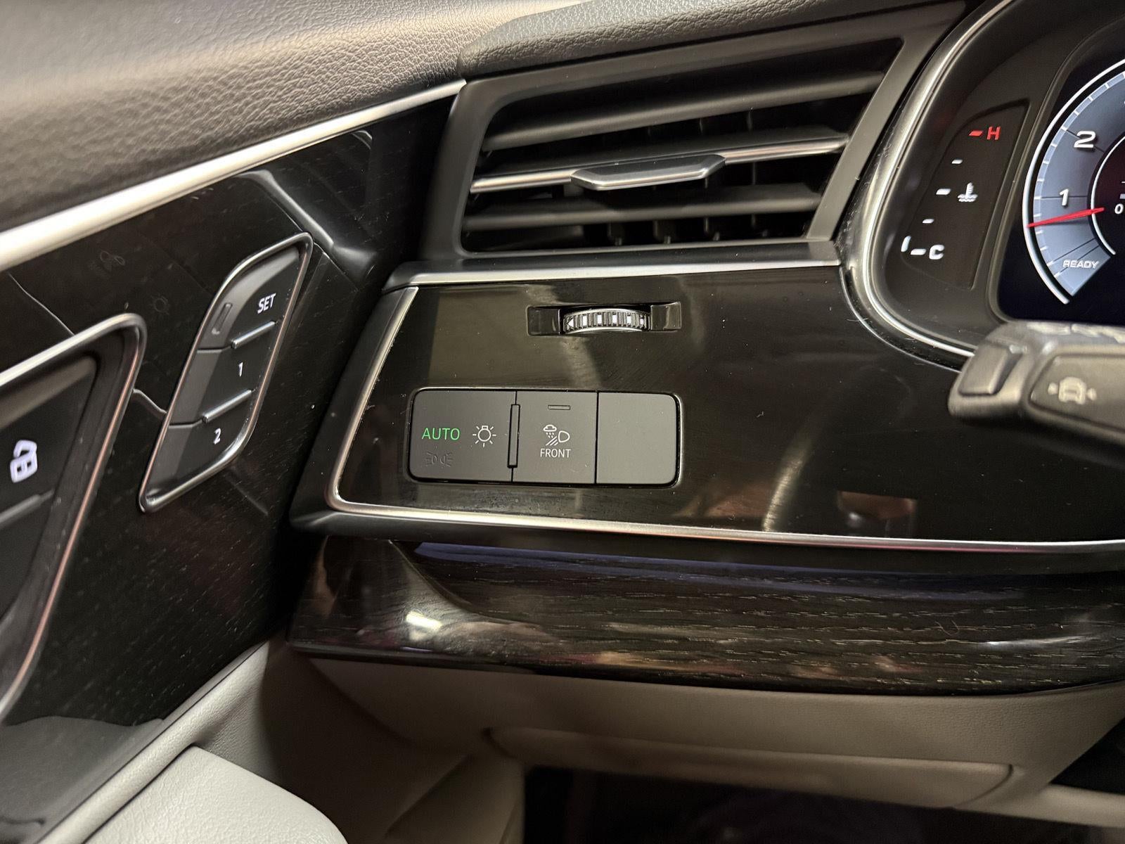 2022 Audi Q7 Premium Plus