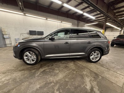 2022 Audi Q7 Premium Plus