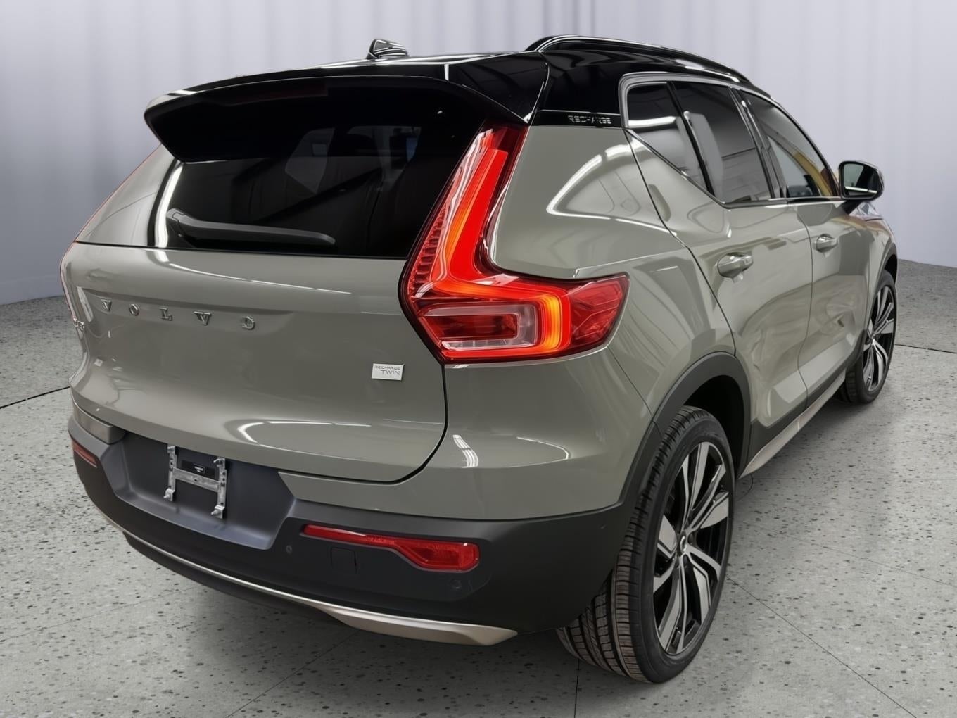 2022 Volvo XC40 RECHARGE Twin Ultimate