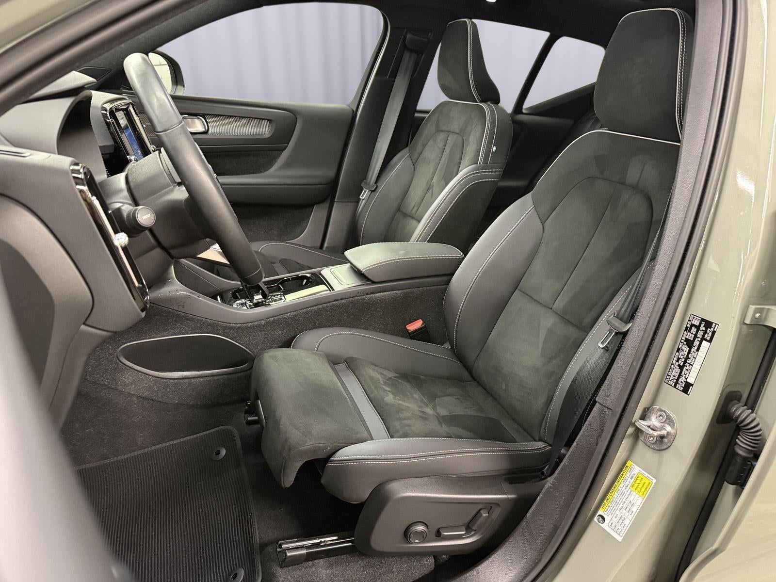 2022 Volvo XC40 RECHARGE Twin Ultimate