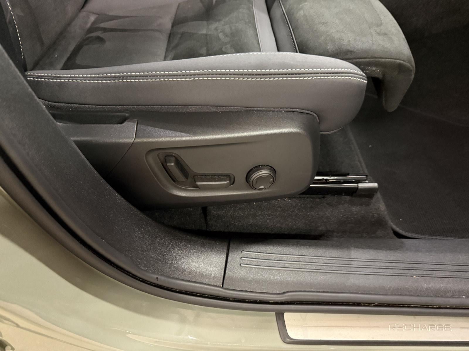 2022 Volvo XC40 RECHARGE Twin Ultimate