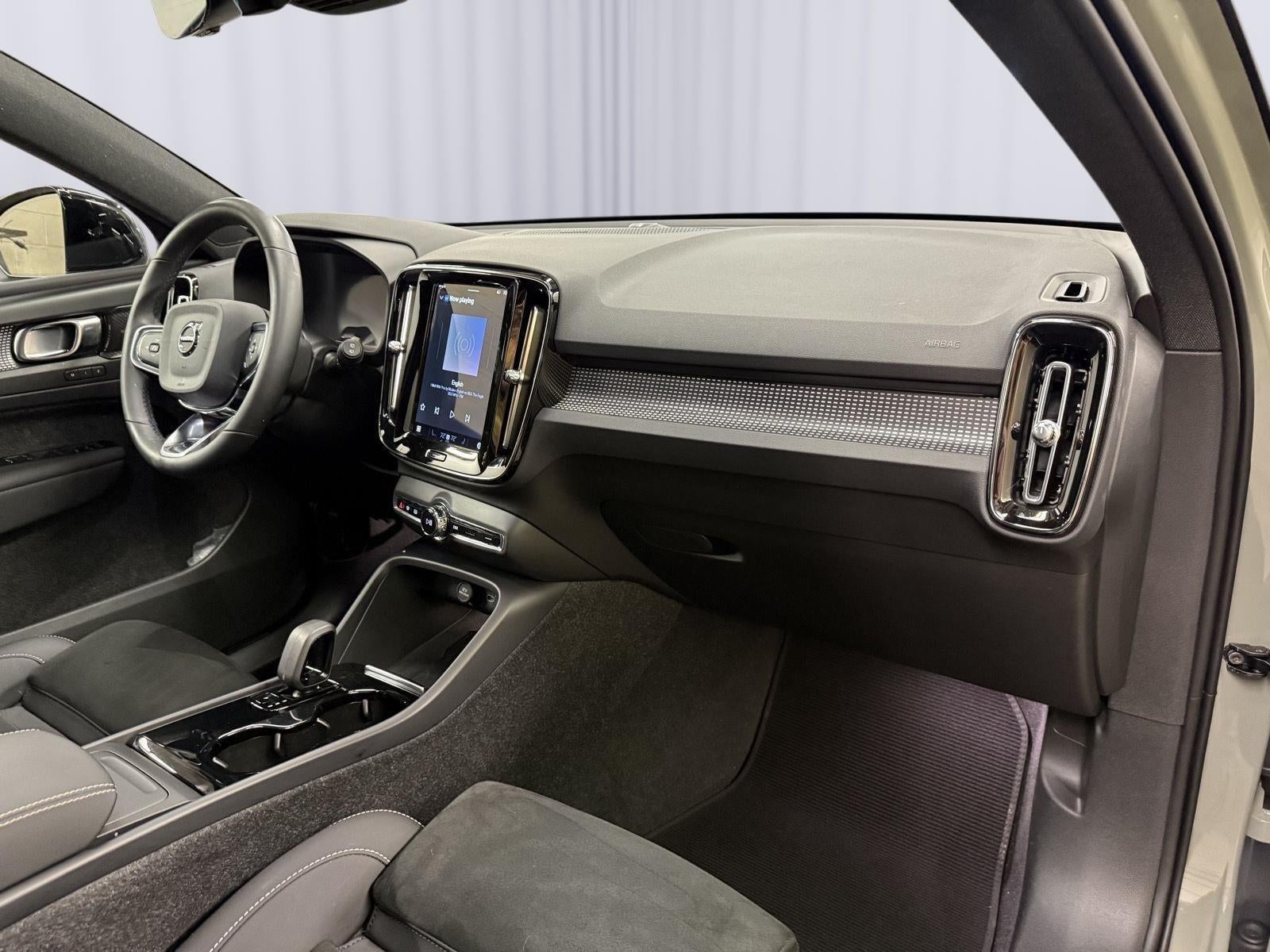 2022 Volvo XC40 RECHARGE Twin Ultimate