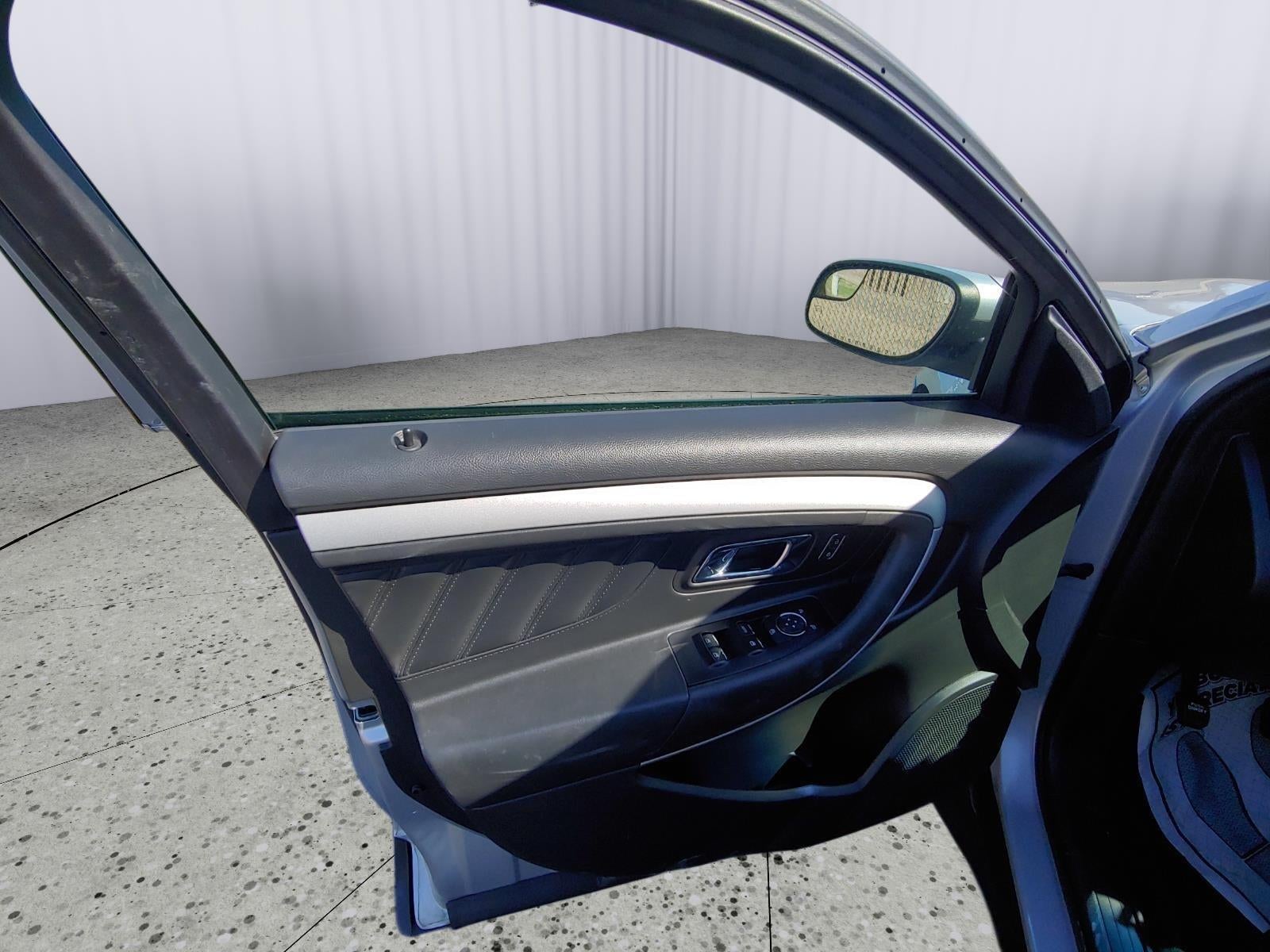 2018 Ford Taurus SEL