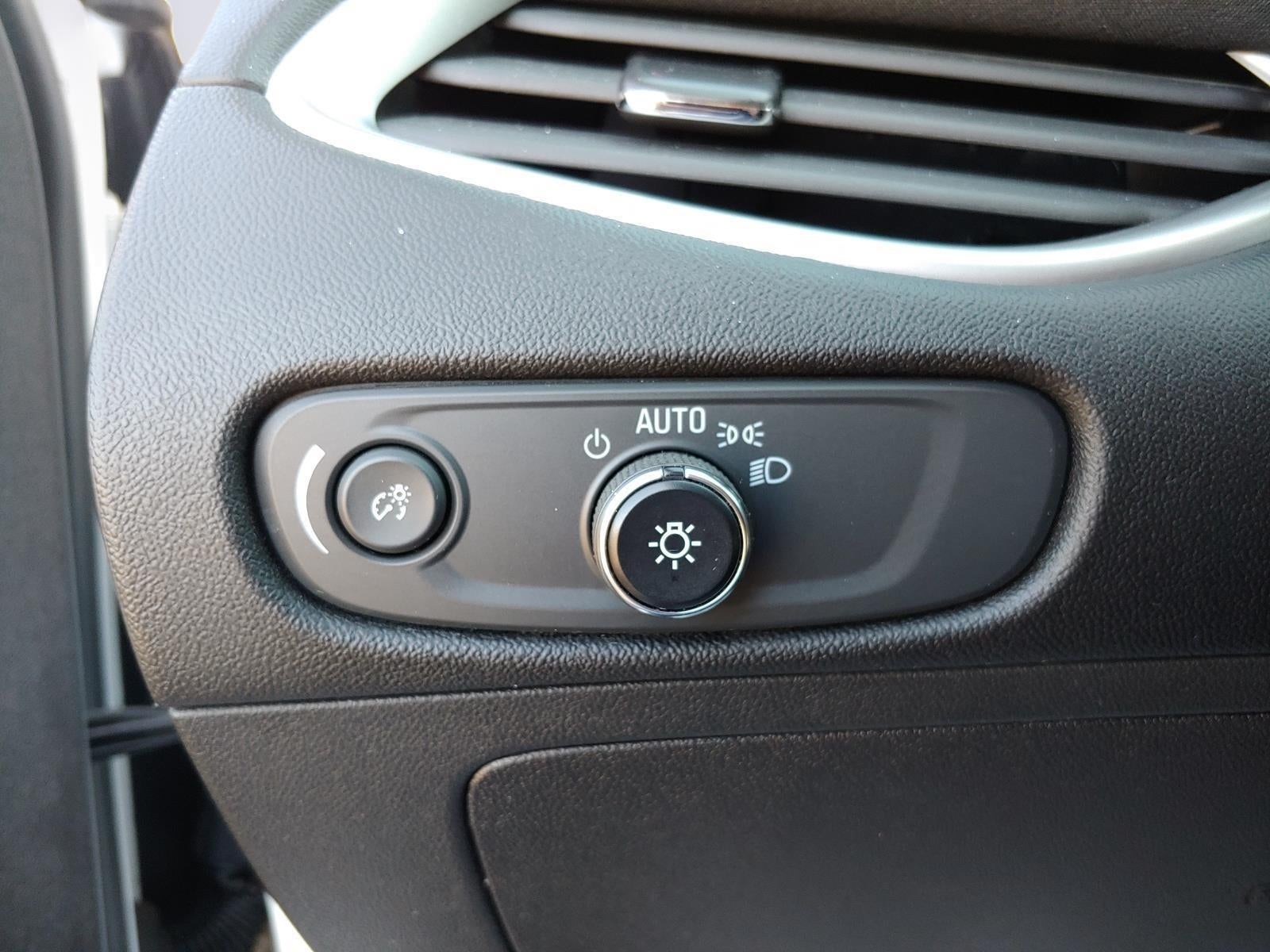 2022 Chevrolet Malibu LS