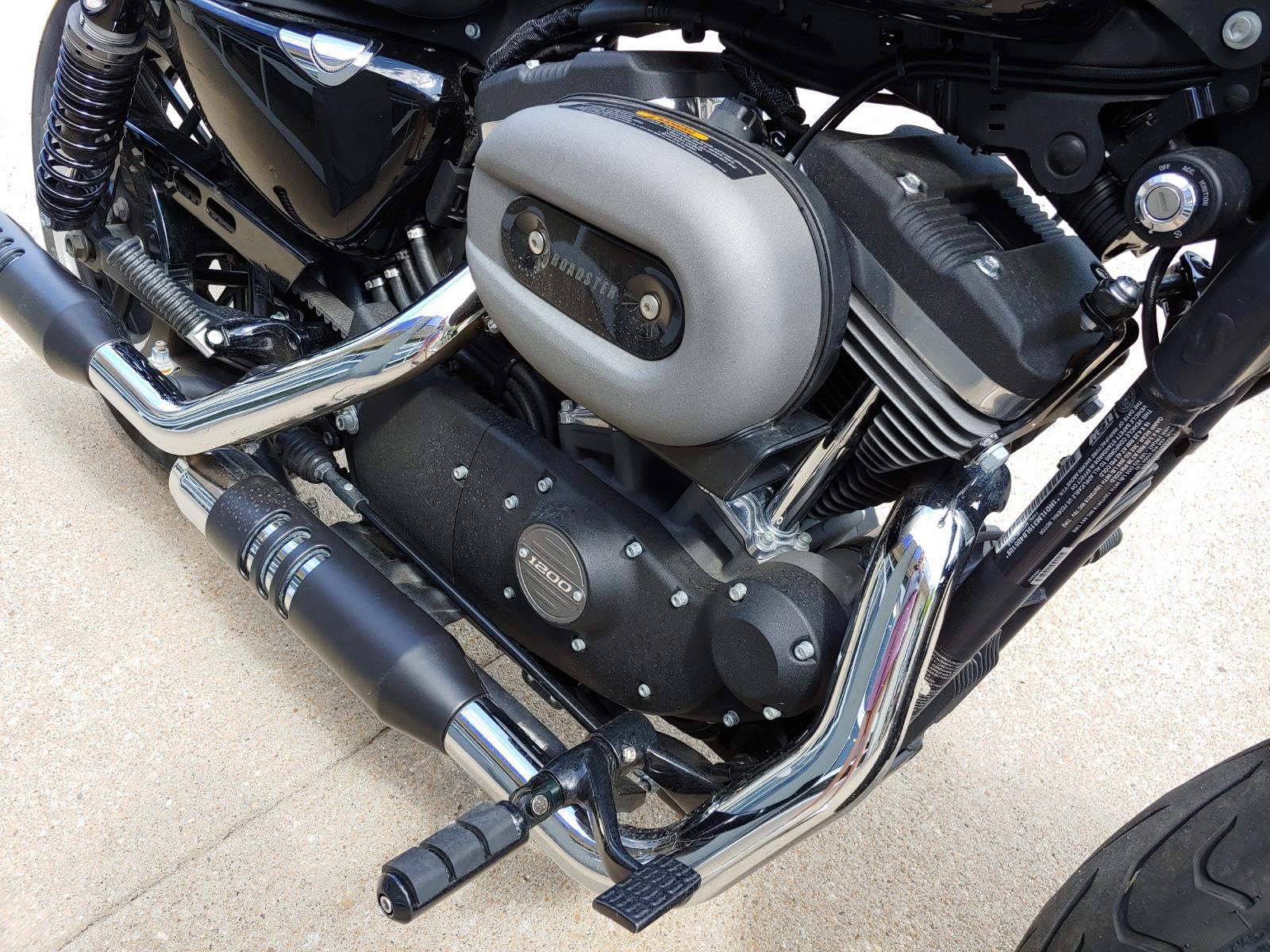 2020 HARLEY-DAVIDSON XL1200 ROADSTER Base