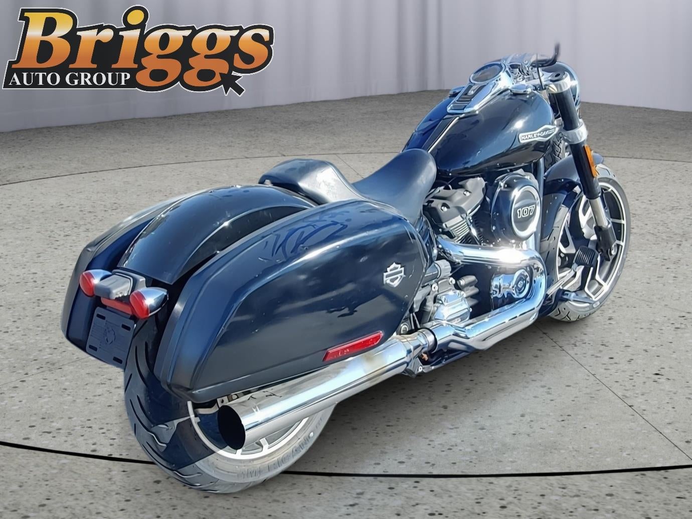 2018 HARLEY-DAVIDSON SPORT GLIDE Base