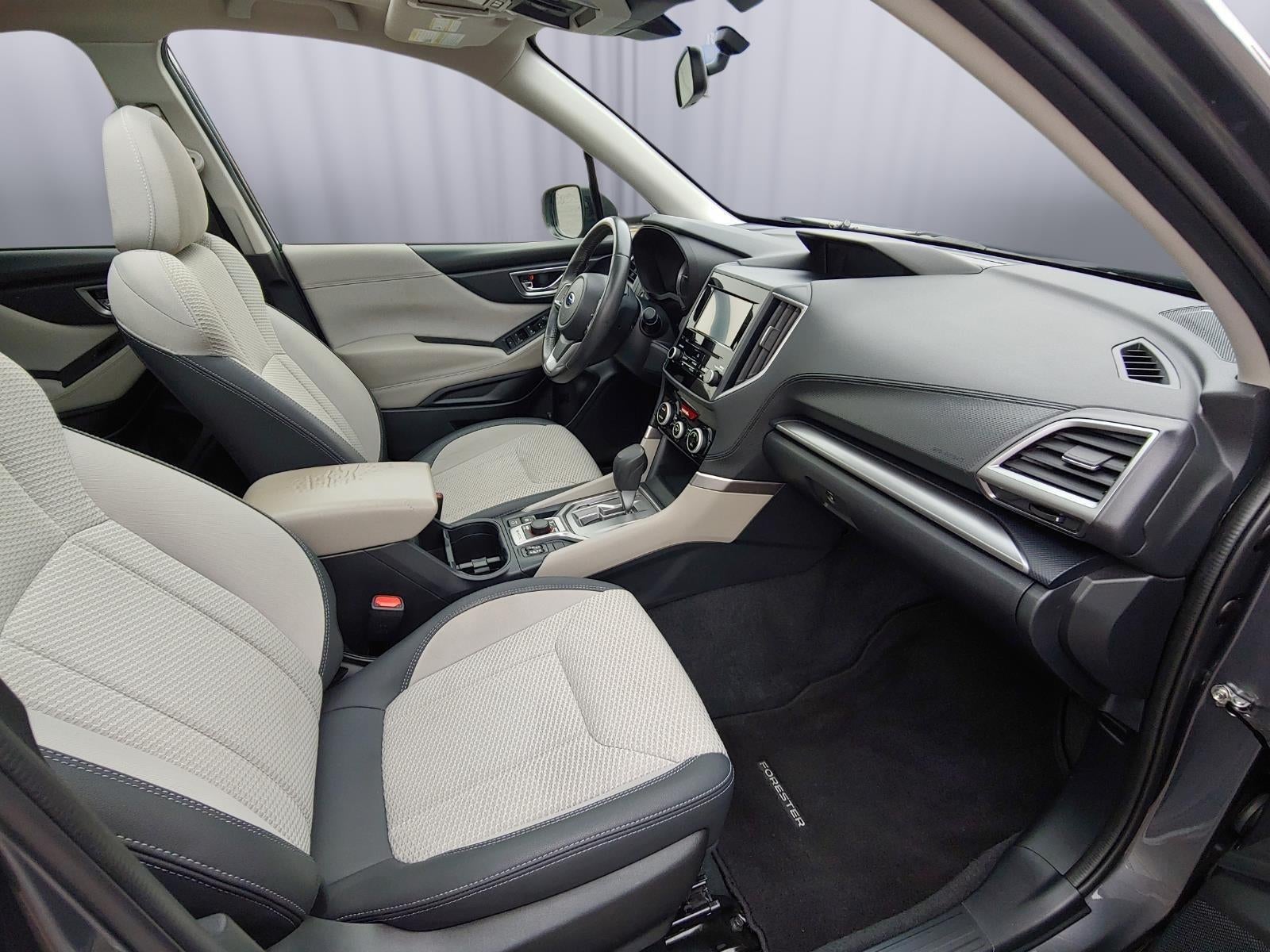 2022 Subaru FORESTER Premium