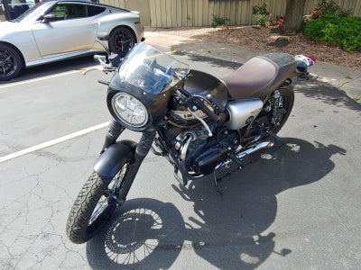 2019 KAWASAKI W800 Base