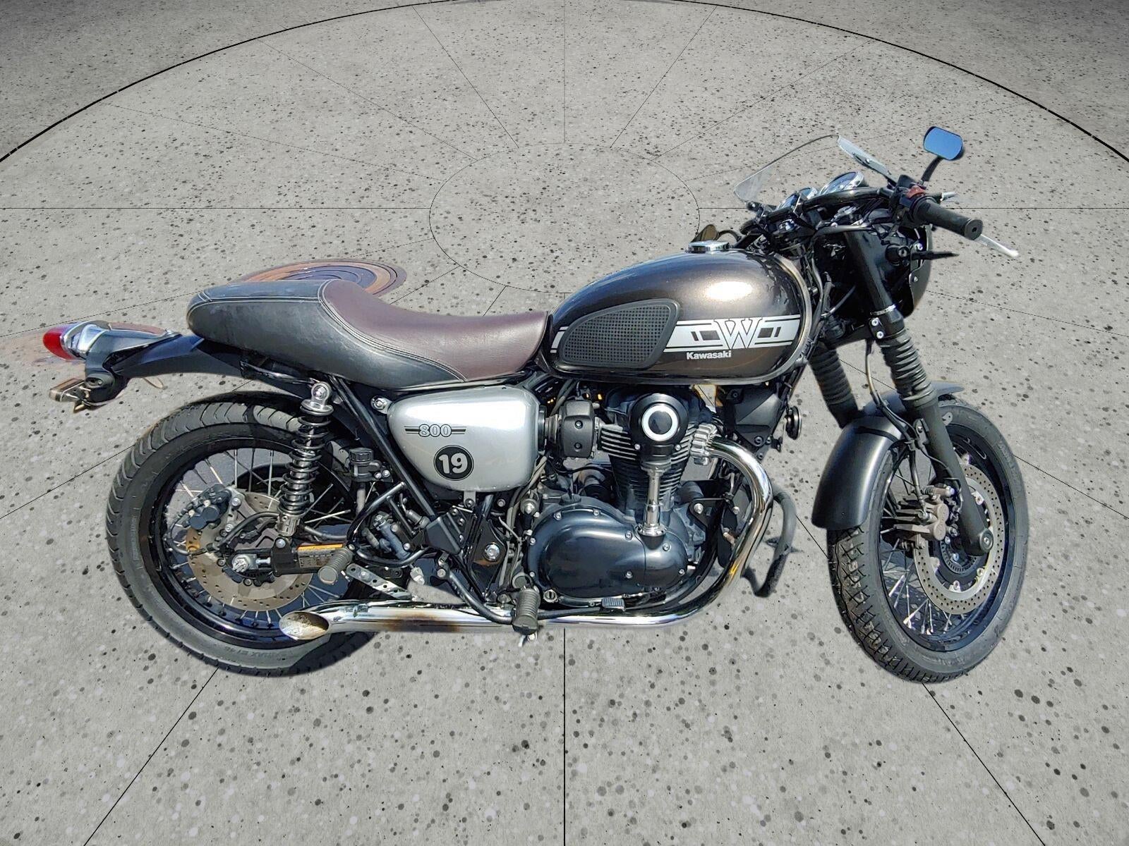 2019 KAWASAKI W800 Base