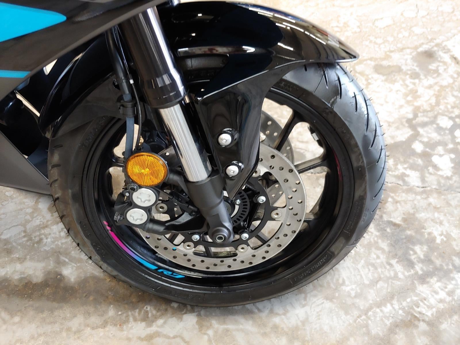 2024 YAMAHA YZFR7 Base