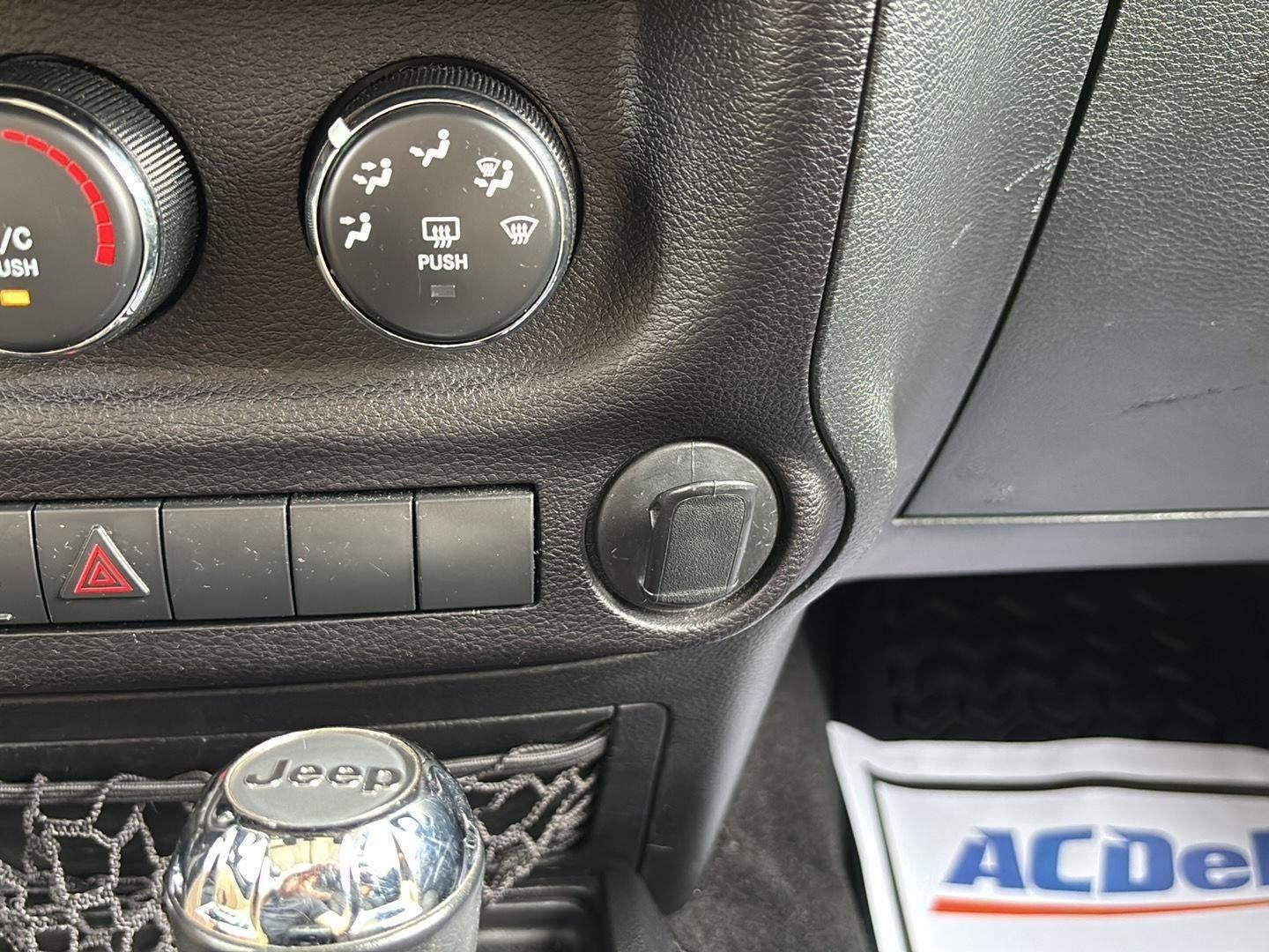 2015 Jeep WRANGLER UNLIMITED Base