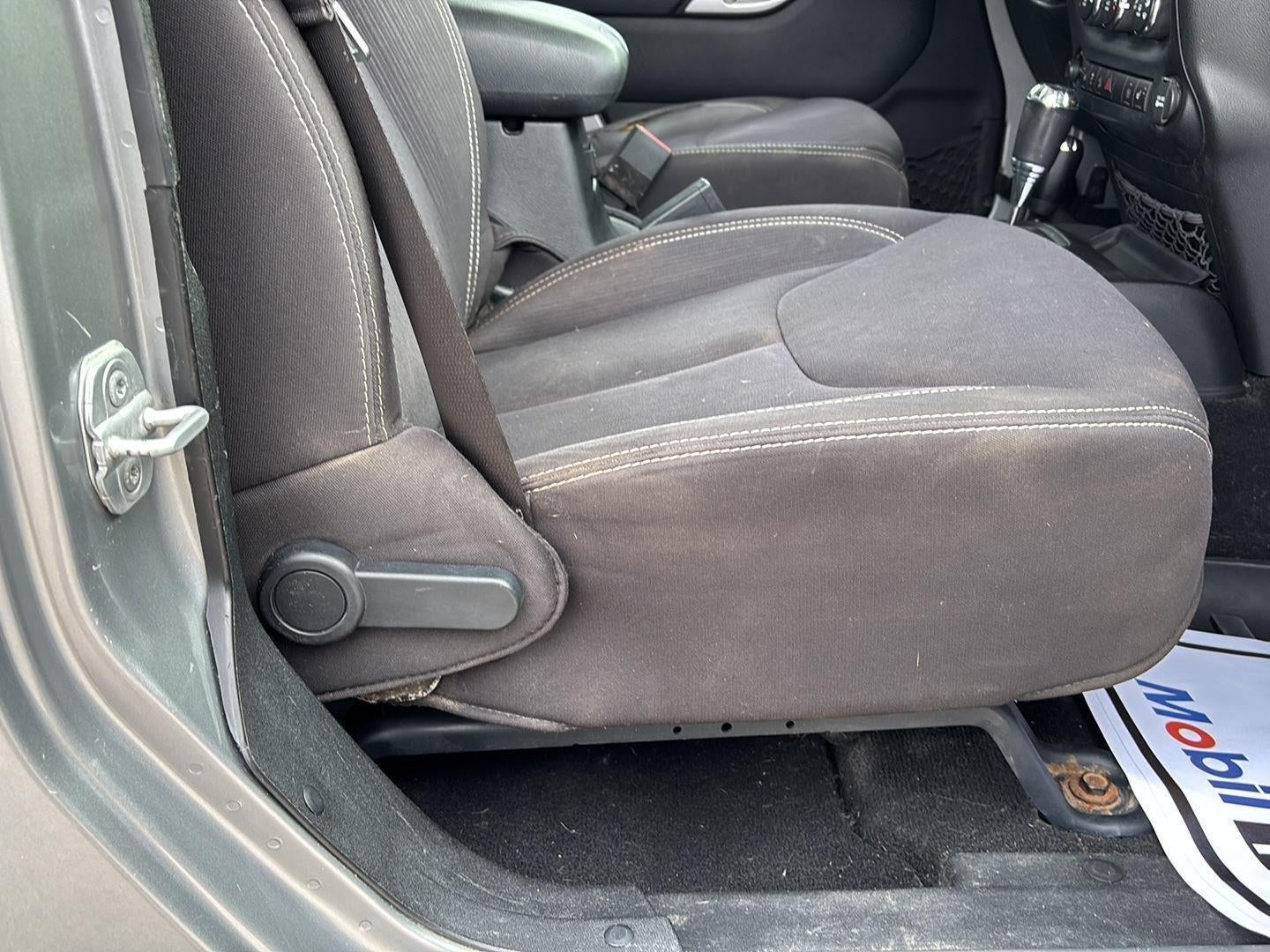 2013 Jeep WRANGLER UNLIMITED Base