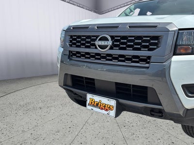 2025 Nissan Frontier SV