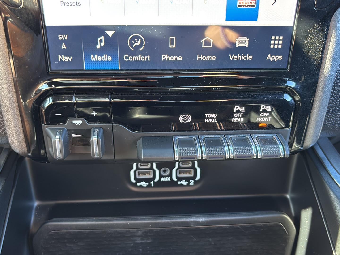 2024 RAM 3500 Laramie