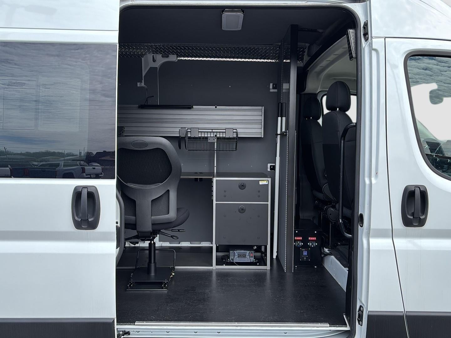 2025 RAM ProMaster Cargo Van SLT