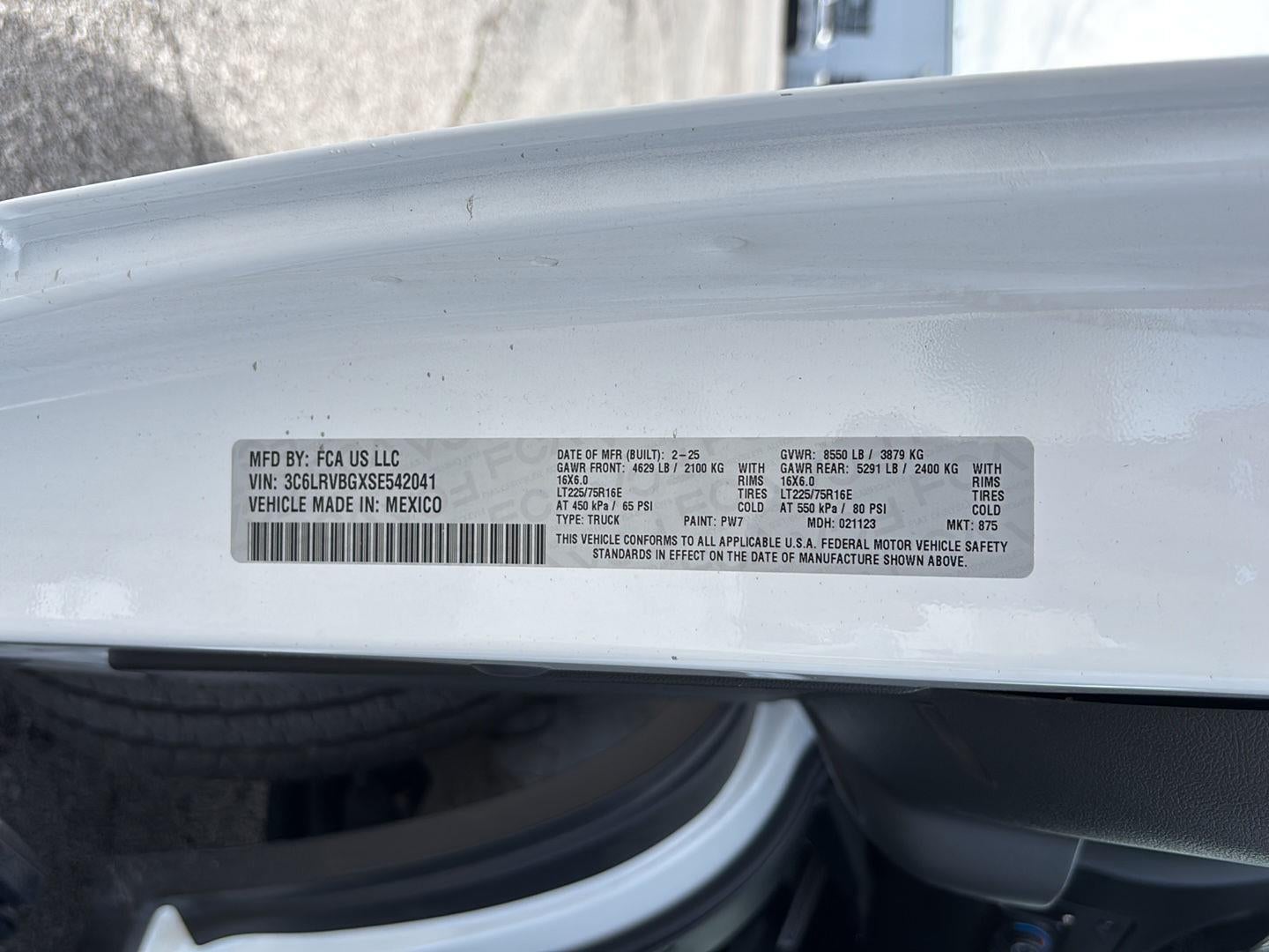 2025 RAM ProMaster Cargo Van SLT