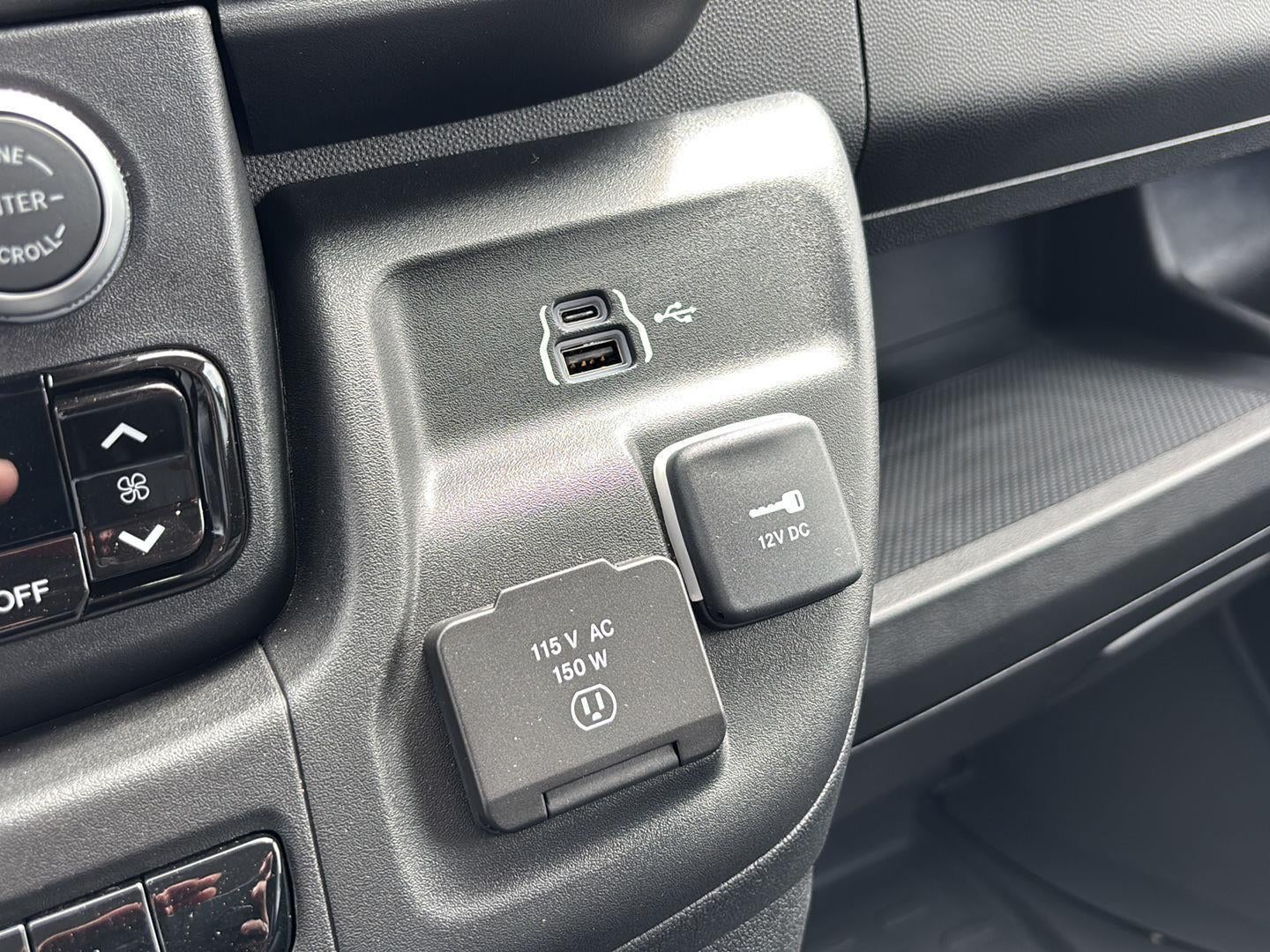 2025 RAM ProMaster Cargo Van SLT