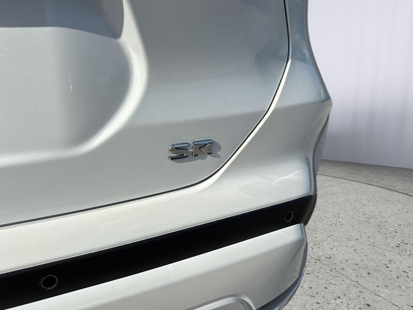 2022 Nissan Kicks SR