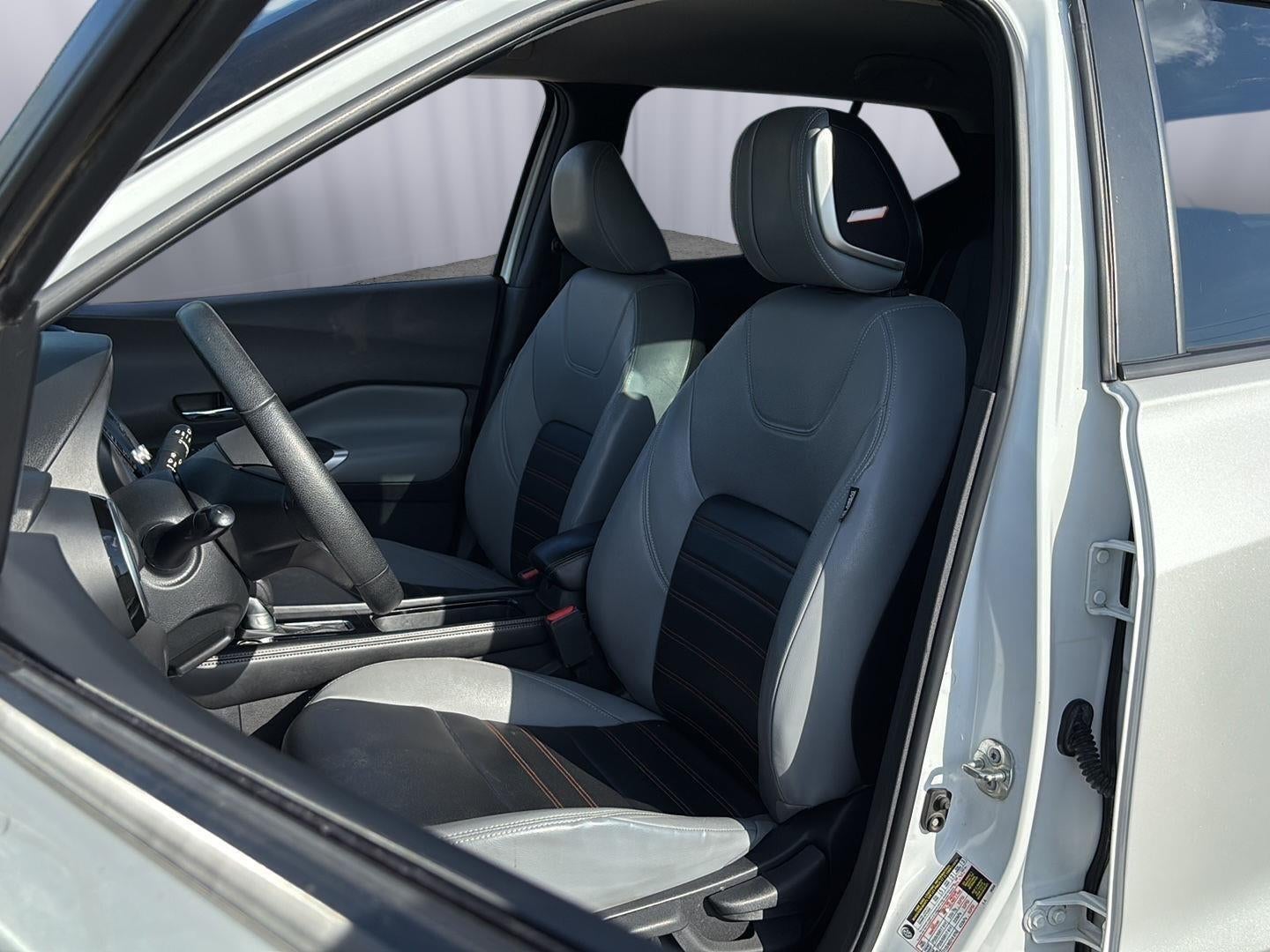 2022 Nissan Kicks SR