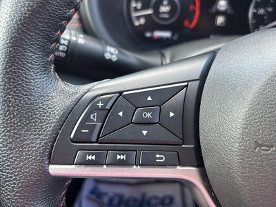 2022 Nissan Kicks SR