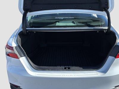 2022 Toyota CAMRY HYBRID LE