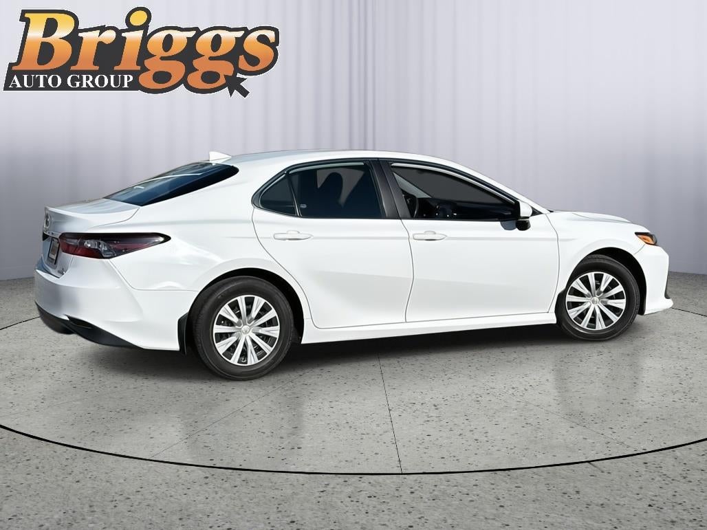 2022 Toyota CAMRY HYBRID LE