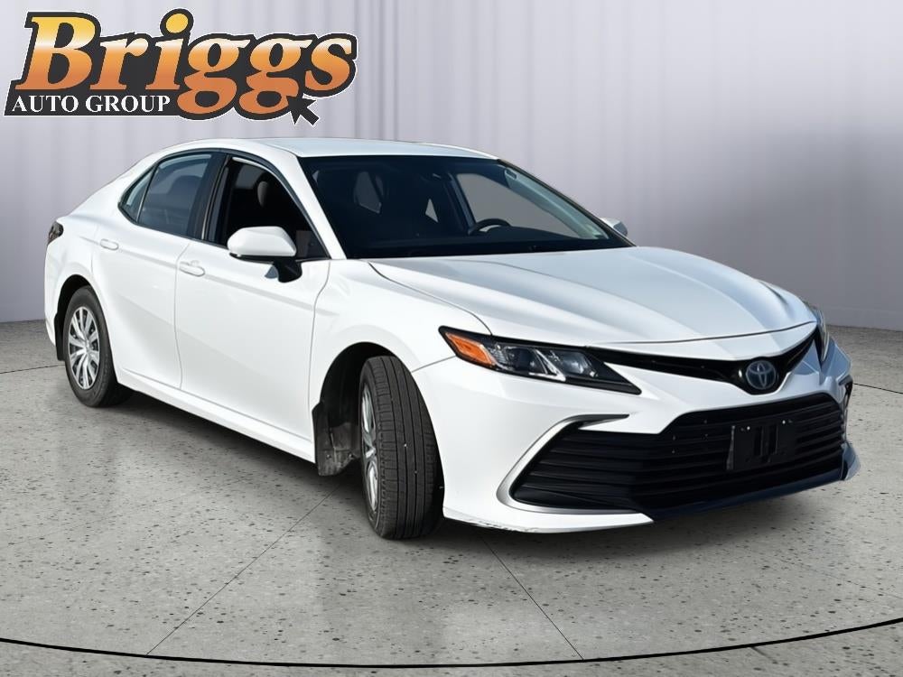 2022 Toyota CAMRY HYBRID LE