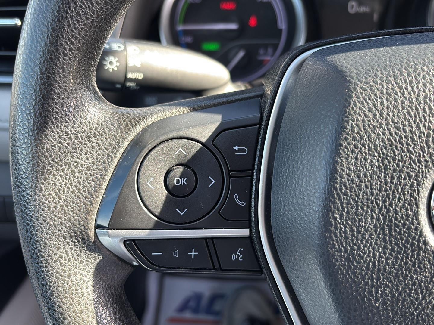 2022 Toyota CAMRY HYBRID LE