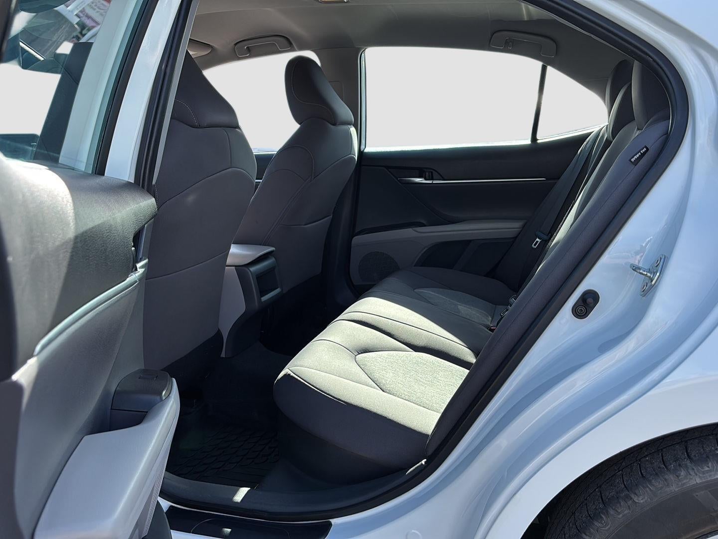 2022 Toyota CAMRY HYBRID LE