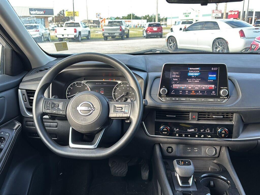 2024 Nissan Rogue SV