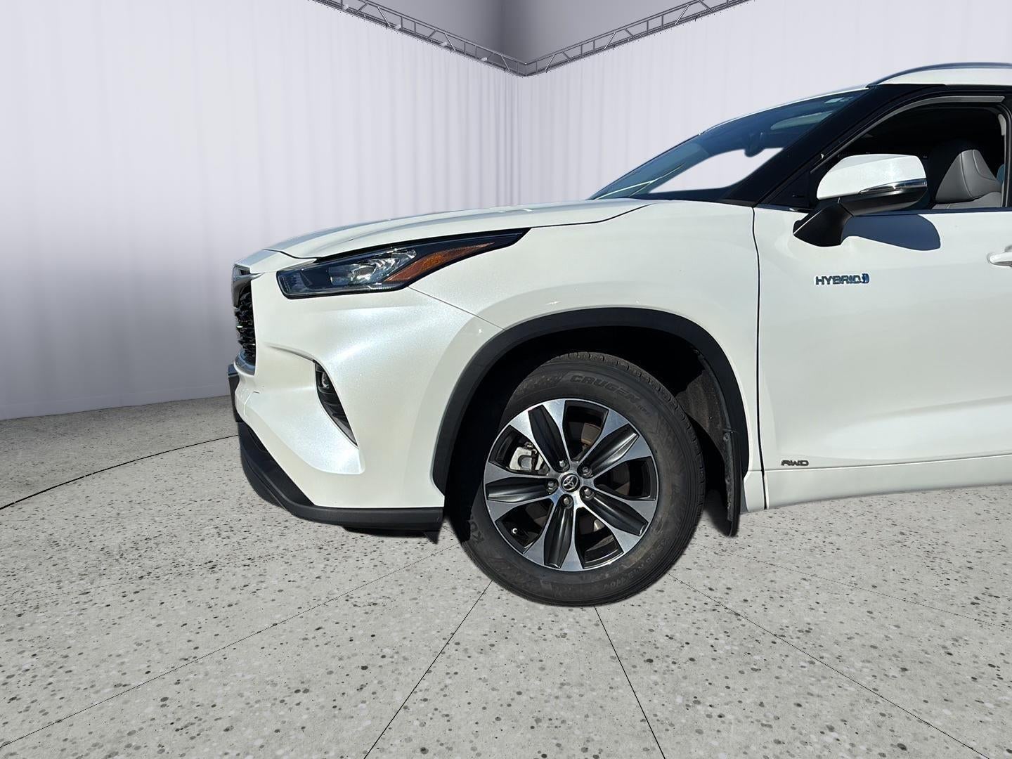 2020 Toyota Highlander Hybrid XLE