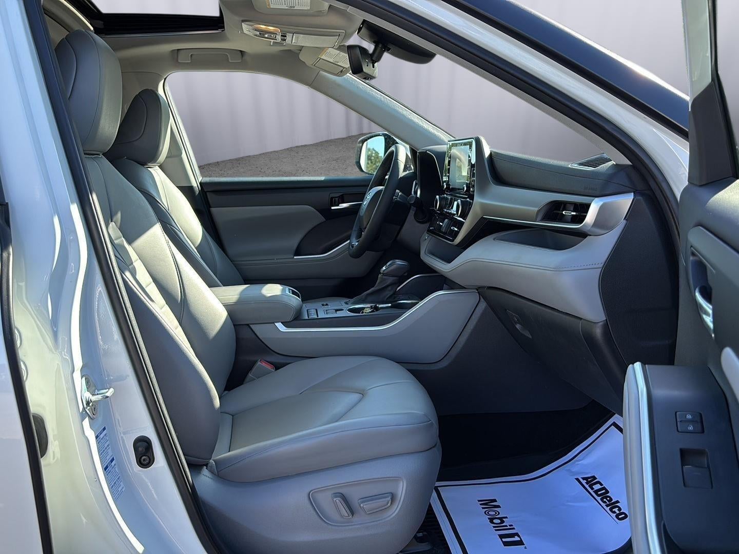 2020 Toyota Highlander Hybrid XLE