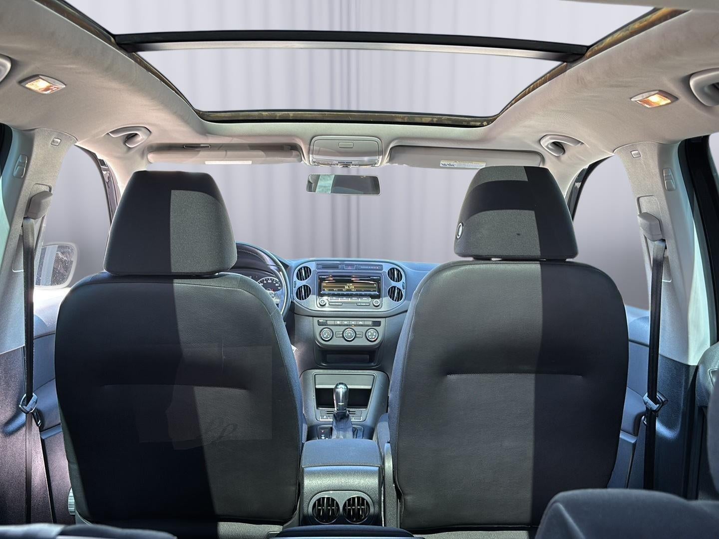 2013 Volkswagen Tiguan S w/Sunroof