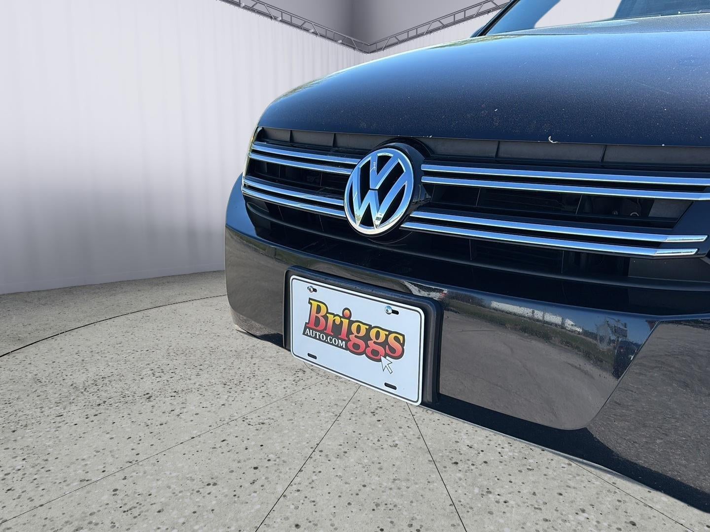 2013 Volkswagen Tiguan S w/Sunroof