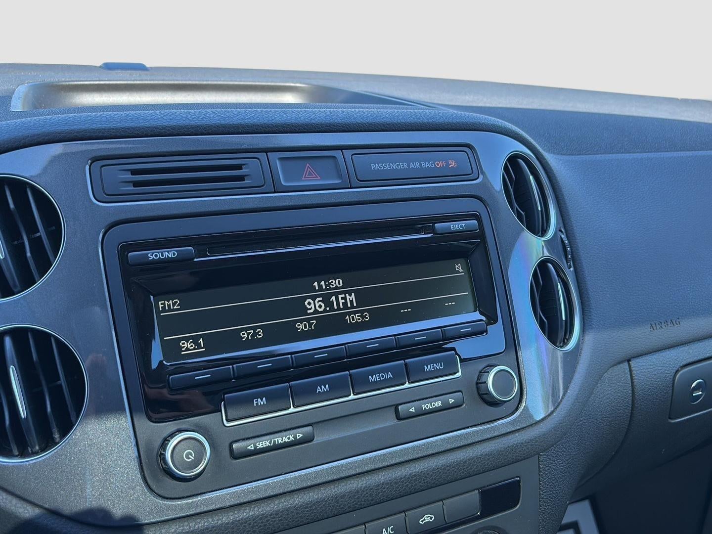 2013 Volkswagen Tiguan S w/Sunroof