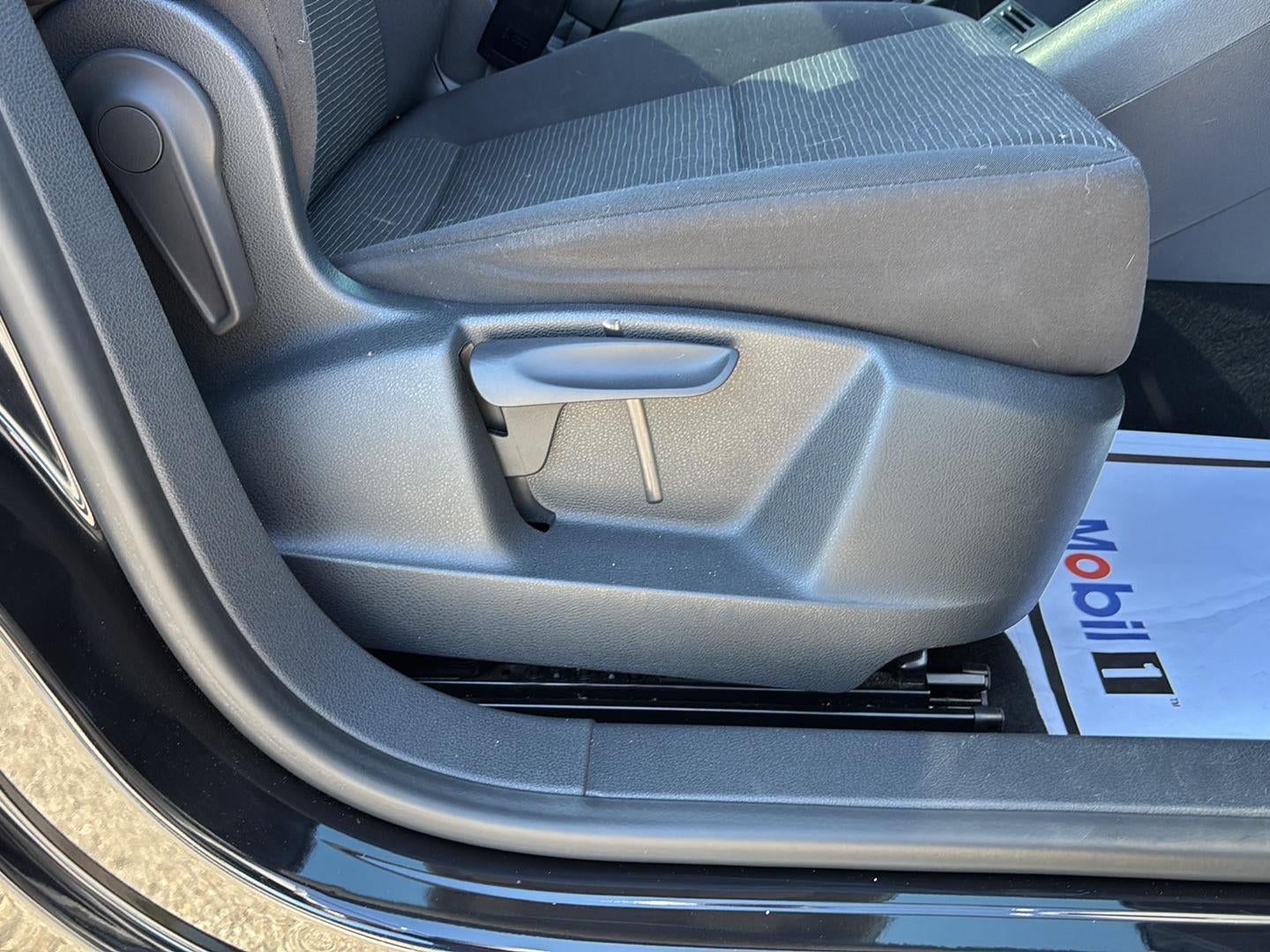 2013 Volkswagen Tiguan S w/Sunroof